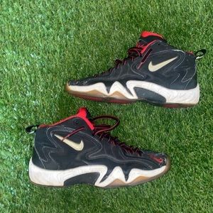 Nike vintage Air Zoom athletic shoes
